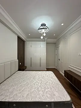Satılır 2 otaqlı mənzil 77 m²