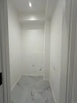Satılır 2 otaqlı mənzil 77 m²