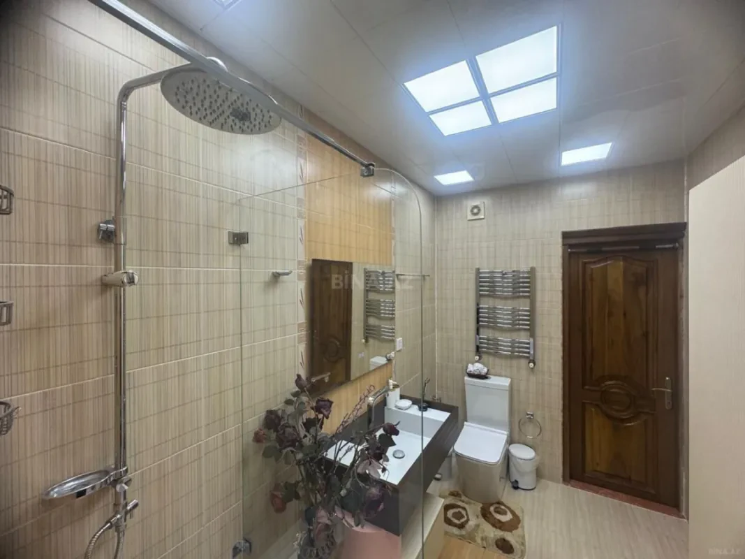 Satılır 4 otaqlı mənzil 120 m²