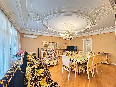 Kirayə verilir 4 otaqlı mənzil 210 m² — Bakı 4 otaq 210.00 m²