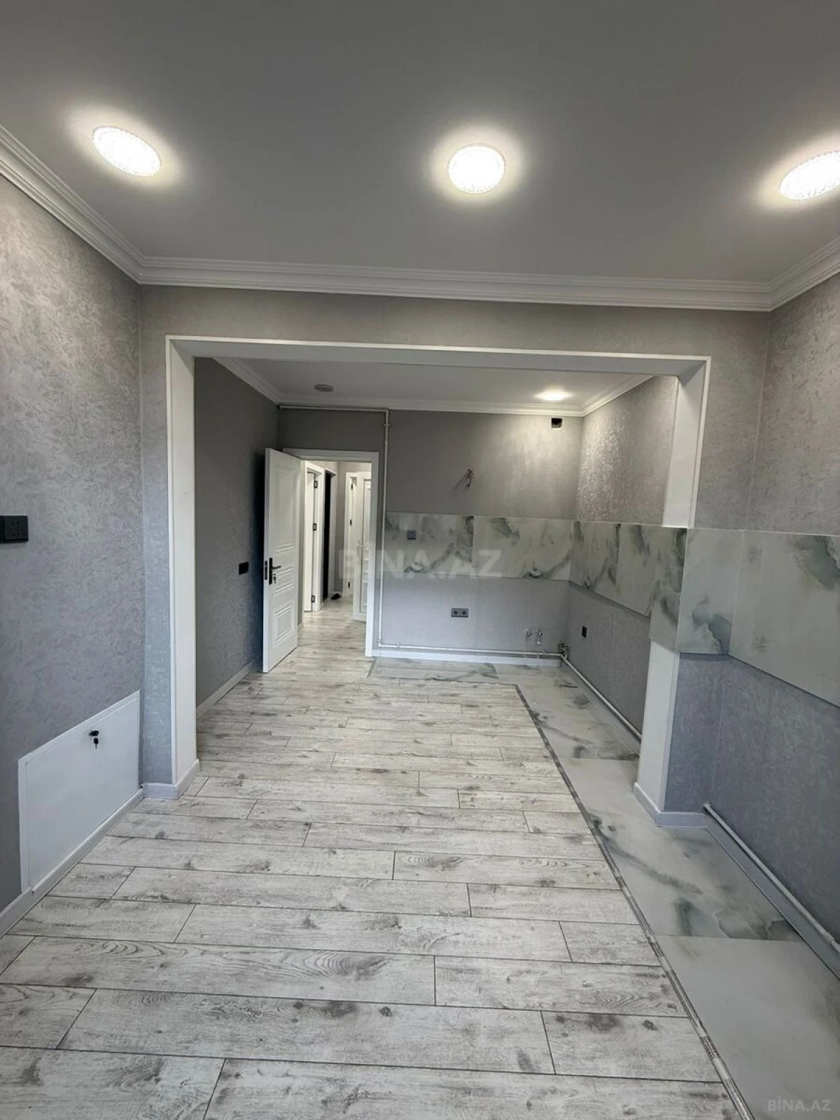 Satılır 2 otaqlı mənzil 69 m²