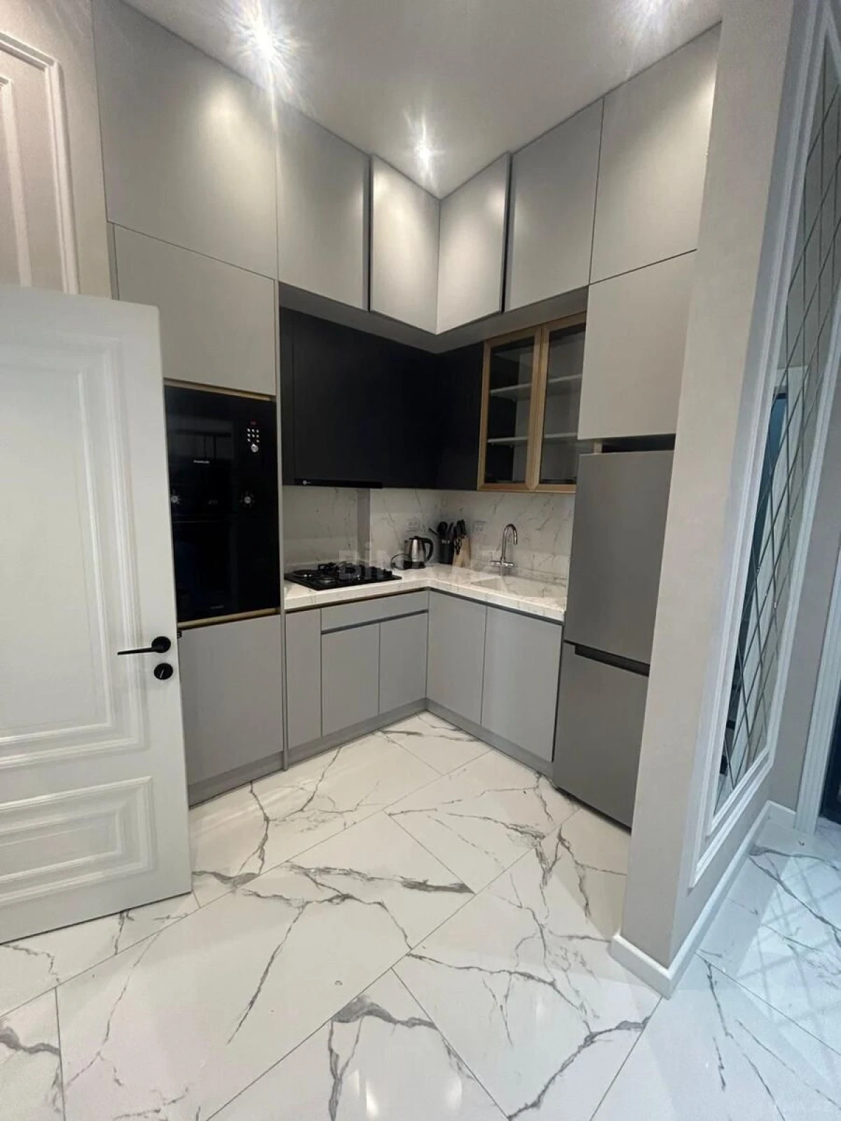Kirayə verilir 2 otaqlı mənzil 55 m²