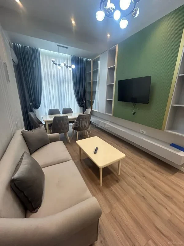 Kirayə verilir 2 otaqlı mənzil 55 m²