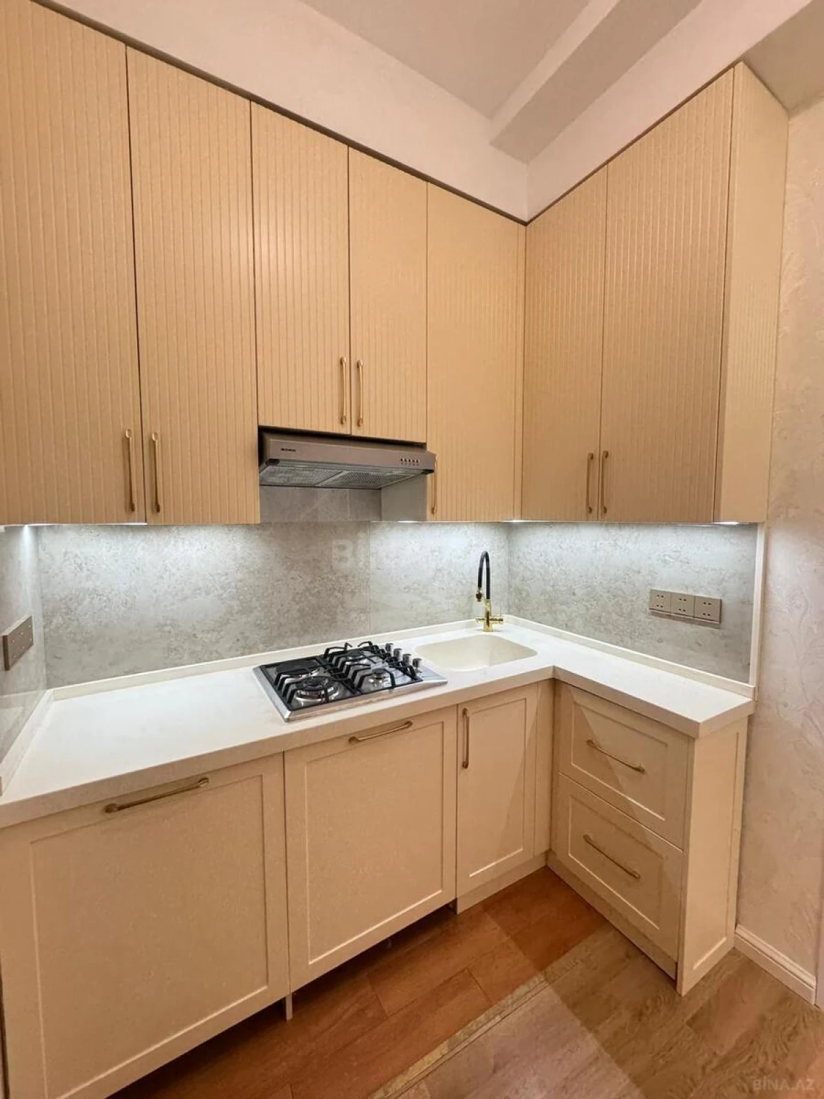 Satılır 2 otaqlı mənzil 55 m²