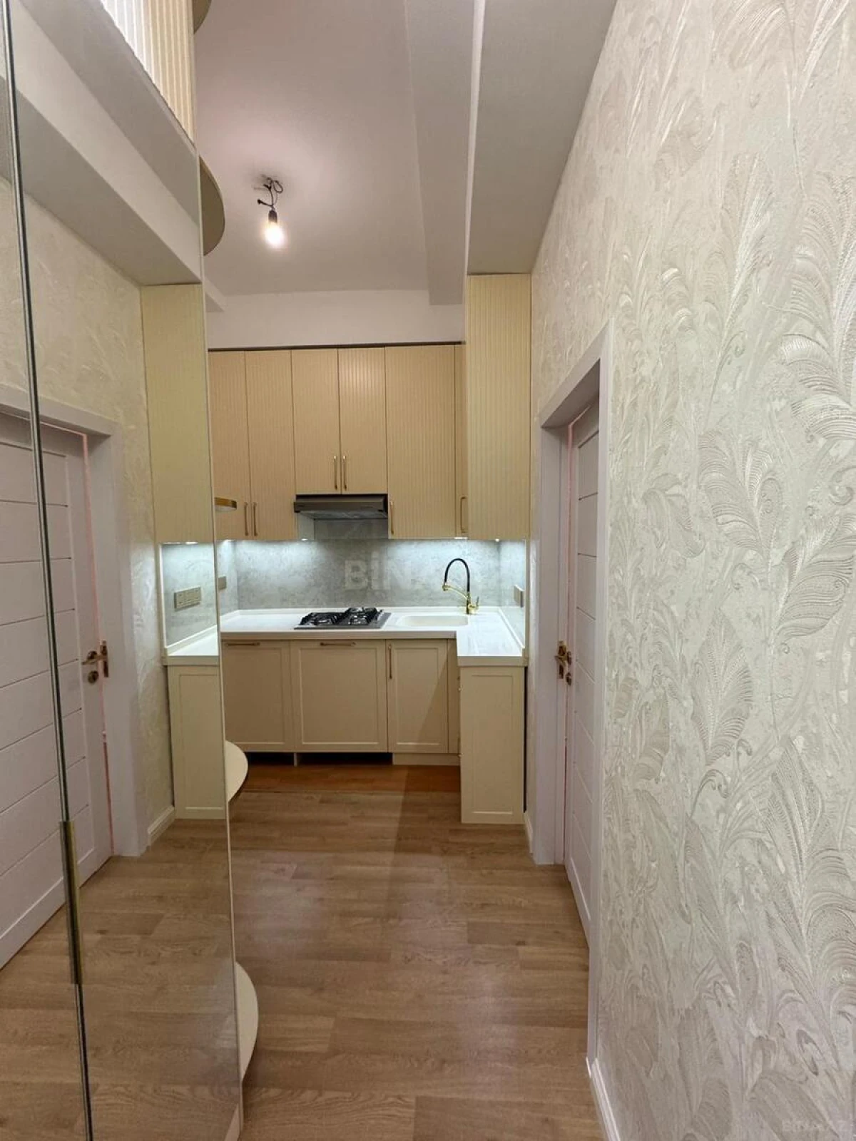 Satılır 2 otaqlı mənzil 55 m²