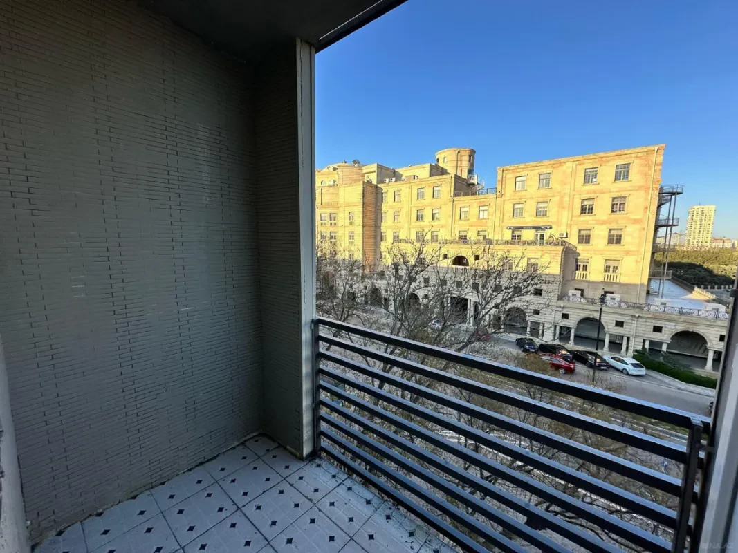 Satılır 3 otaqlı mənzil 80 m²