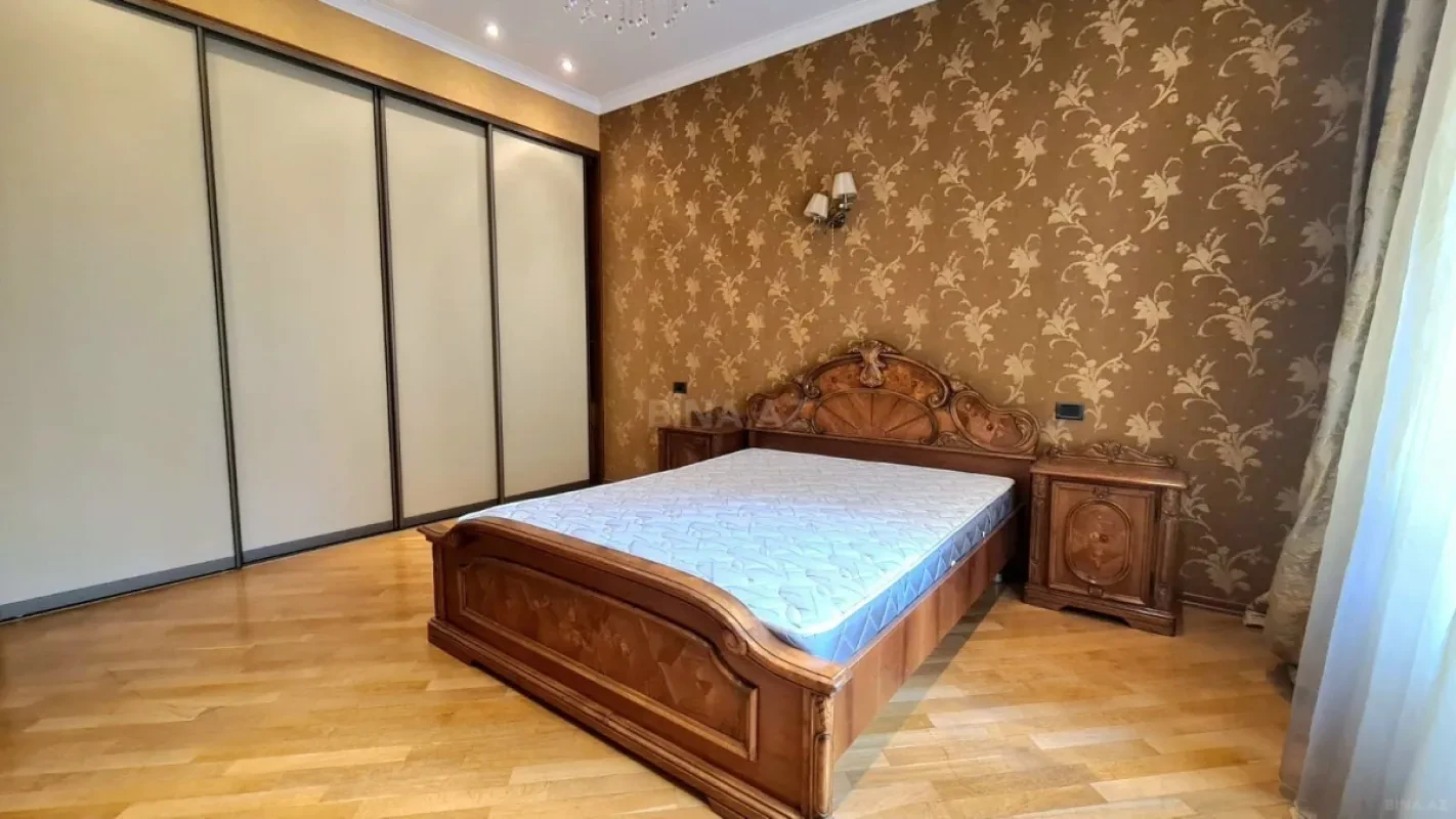 Kirayə verilir 3 otaqlı mənzil 185 m²