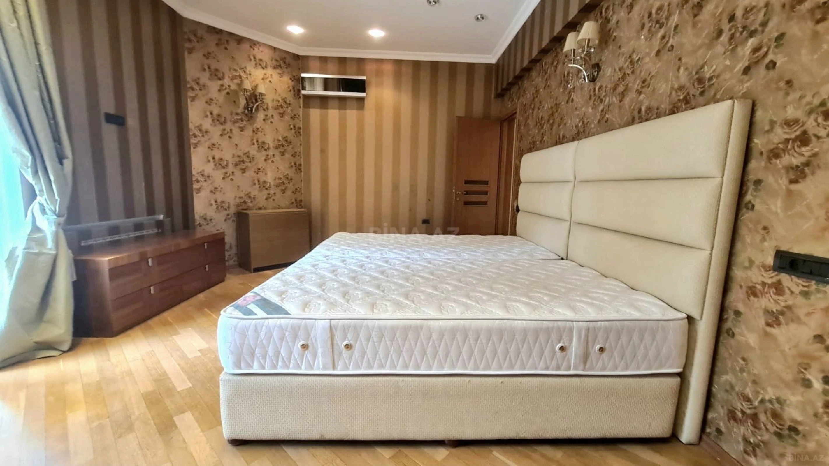 Kirayə verilir 3 otaqlı mənzil 185 m²