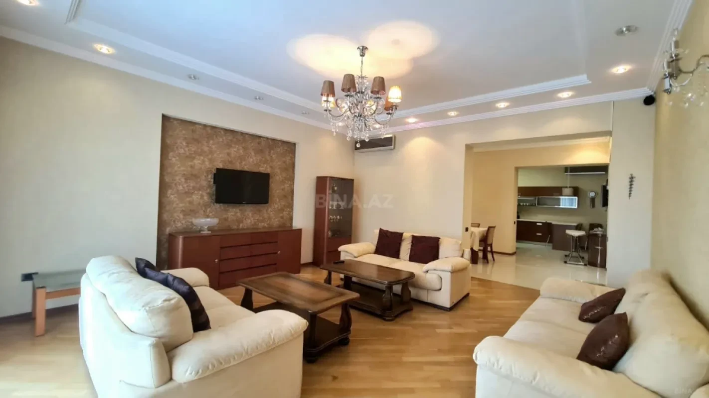 Kirayə verilir 3 otaqlı mənzil 185 m²