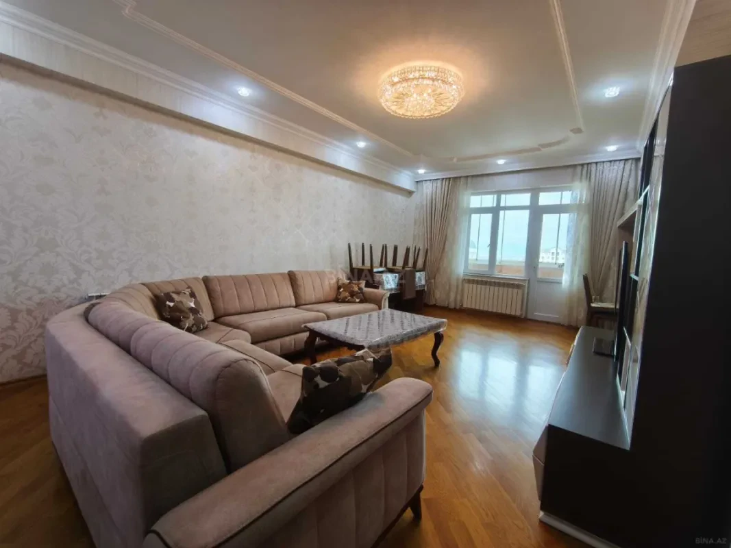 Satılır 3 otaqlı mənzil 95 m²