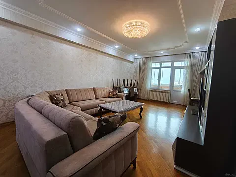 Satılır 3 otaqlı mənzil 95 m²
