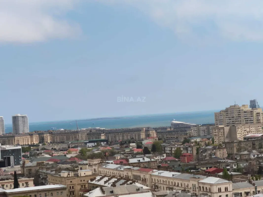 Satılır 3 otaqlı mənzil 95 m²