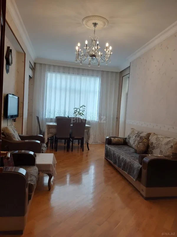 Kirayə verilir 2 otaqlı mənzil 55 m²