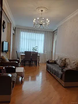 Kirayə verilir 2 otaqlı mənzil 55 m²