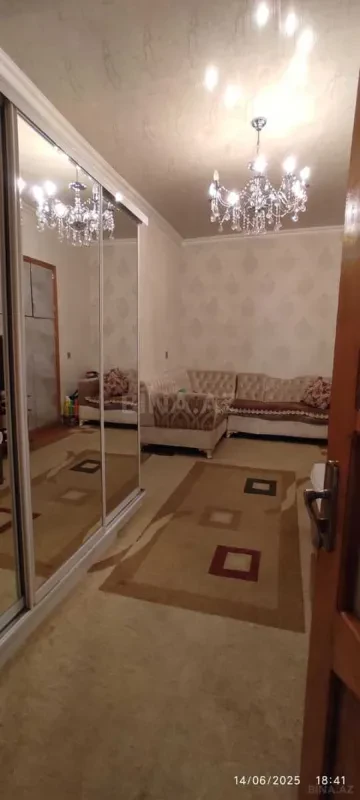 Satılır 8 otaqlı həyət evi 7 m²