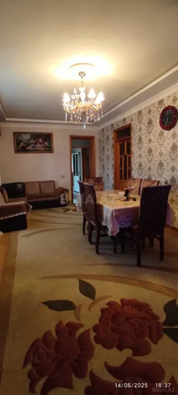 Satılır 8 otaqlı həyət evi 7 m²