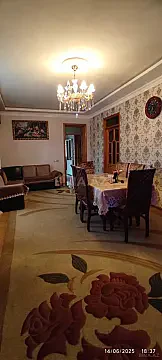 Satılır 8 otaqlı həyət evi 7 m²