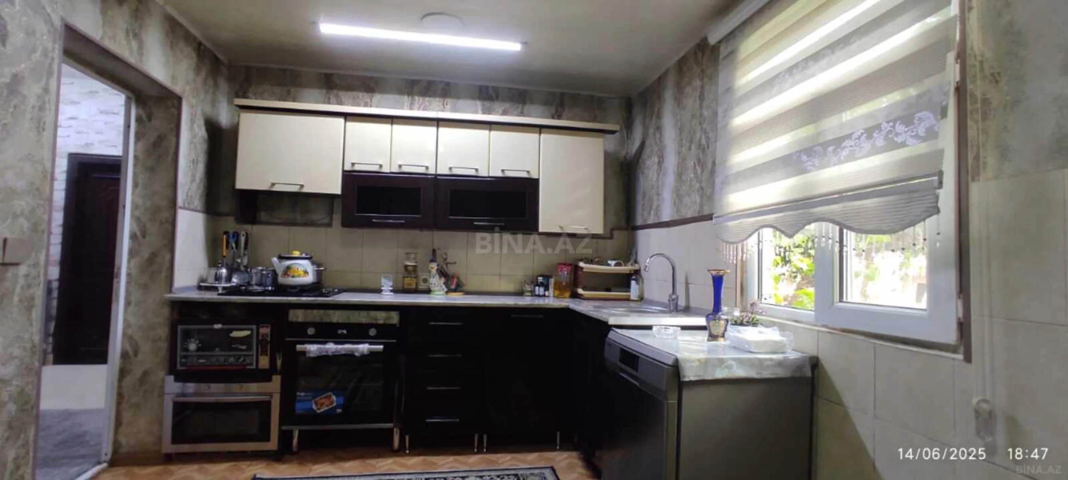 Satılır 8 otaqlı həyət evi 7 m²