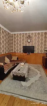 Satılır 8 otaqlı həyət evi 7 m²