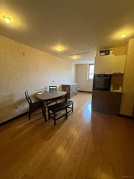 Kirayə verilir 4 otaqlı mənzil 200 m²