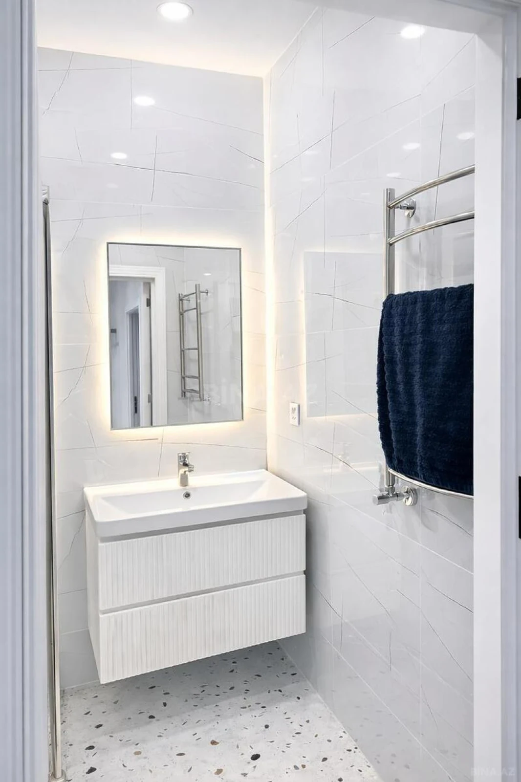 Satılır 3 otaqlı mənzil 75 m²