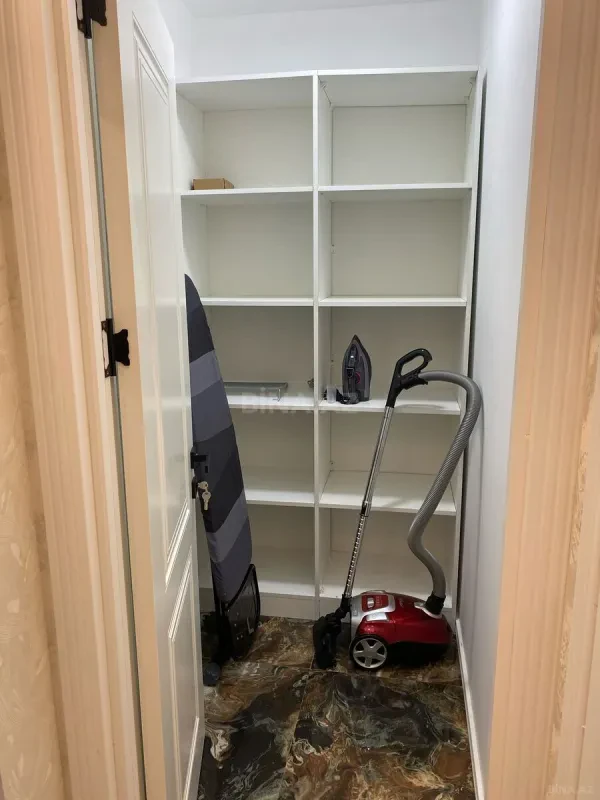 Kirayə verilir 3 otaqlı mənzil 140 m²