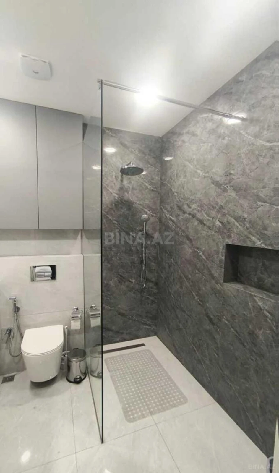 Satılır 1 otaqlı mənzil 57 m²
