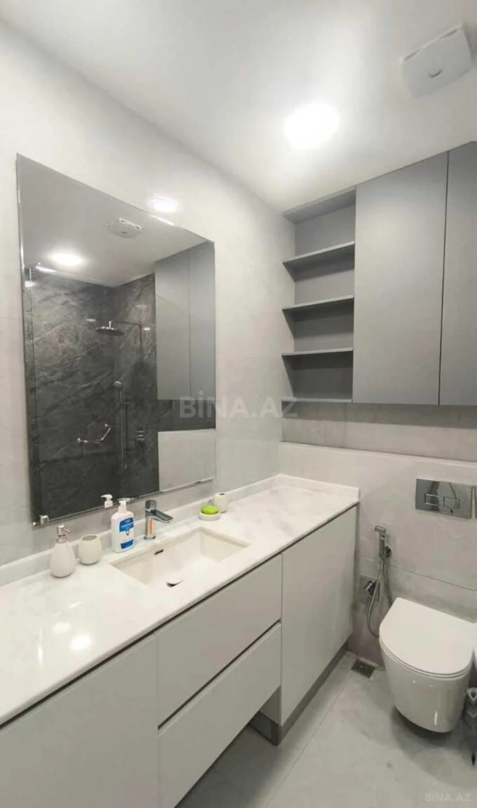 Satılır 1 otaqlı mənzil 57 m²