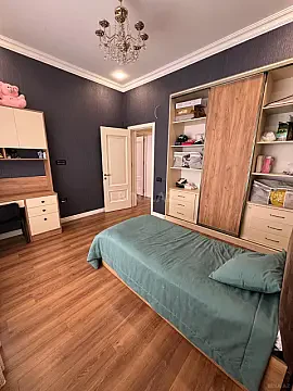 Satılır 7 otaqlı həyət evi 500 m²