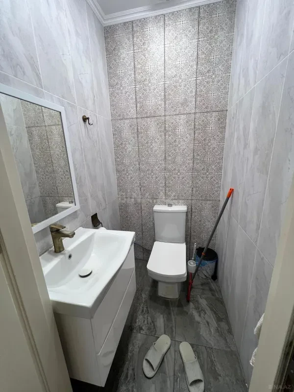 Satılır 7 otaqlı həyət evi 500 m²