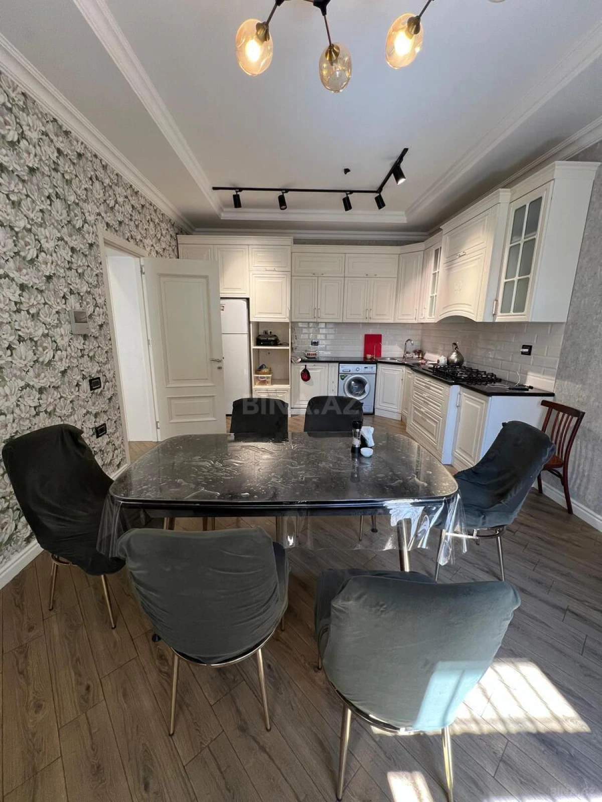 Satılır 7 otaqlı həyət evi 500 m²