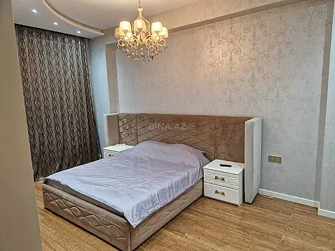 Kirayə verilir 4 otaqlı mənzil 200 m²