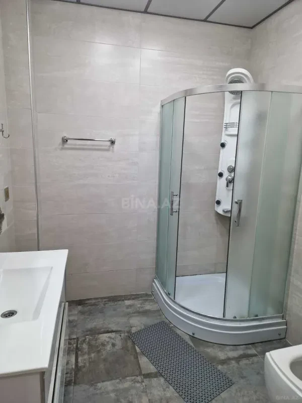 Kirayə verilir 4 otaqlı mənzil 200 m²