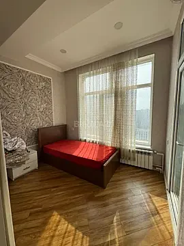 Kirayə verilir 3 otaqlı mənzil 90 m²