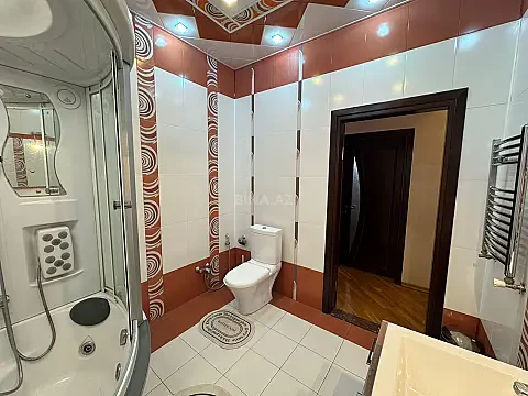 Satılır 3 otaqlı mənzil 148 m²