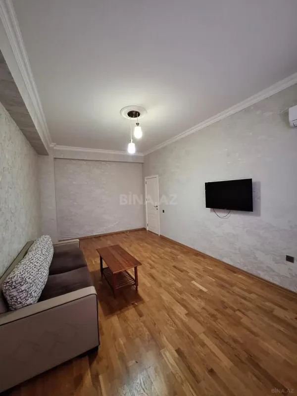 Kirayə verilir 2 otaqlı mənzil 65 m²