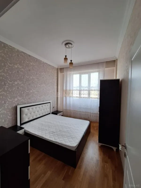 Kirayə verilir 2 otaqlı mənzil 65 m²