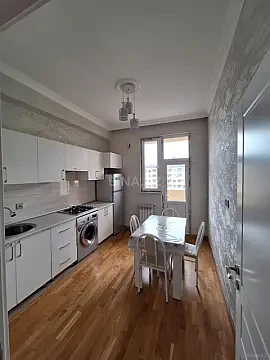 Kirayə verilir 2 otaqlı mənzil 65 m²