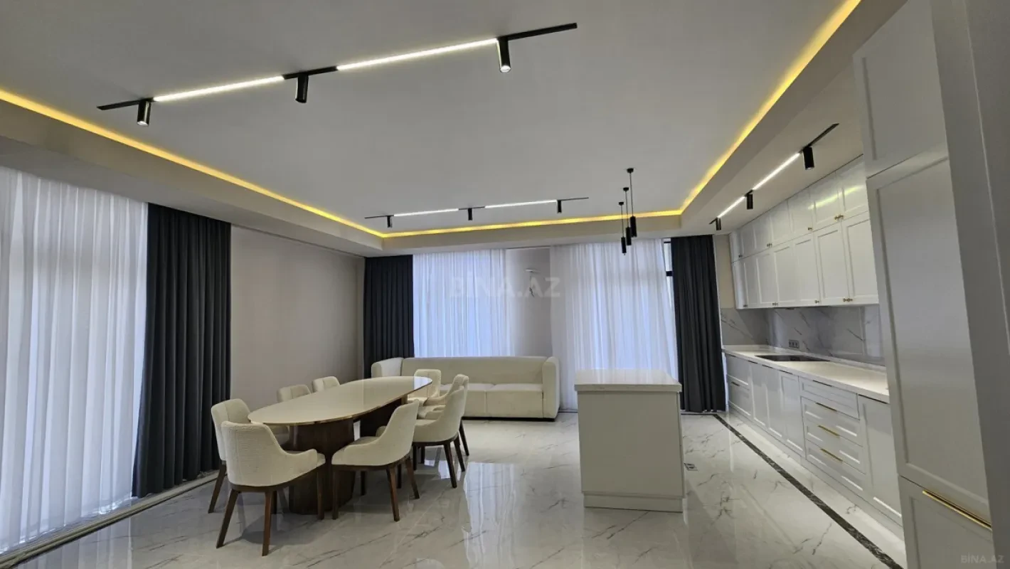 Satılır 4 otaqlı mənzil 178 m²