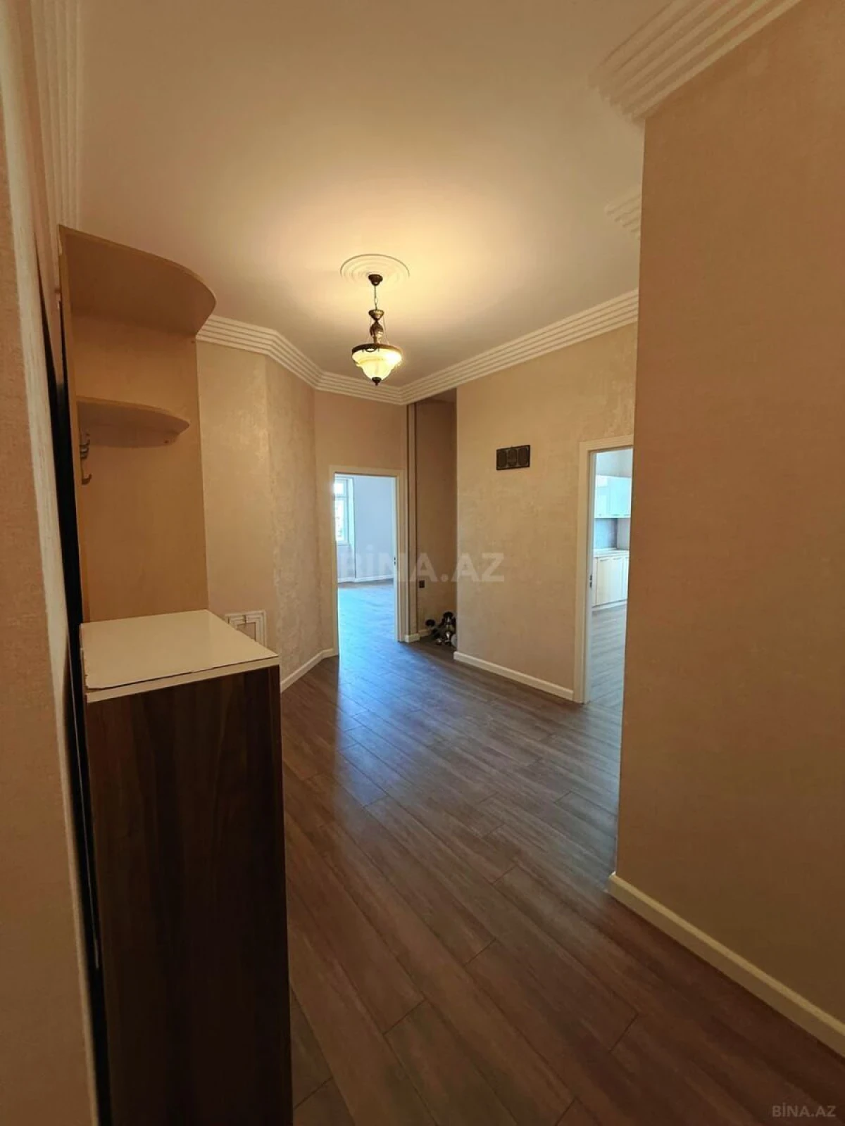 Satılır 3 otaqlı mənzil 110 m²