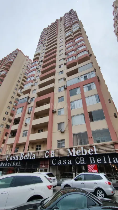 Satılır 3 otaqlı mənzil 110 m²