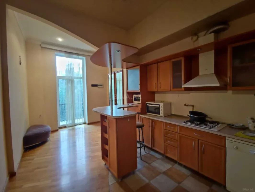 Kirayə verilir 3 otaqlı mənzil 115 m²