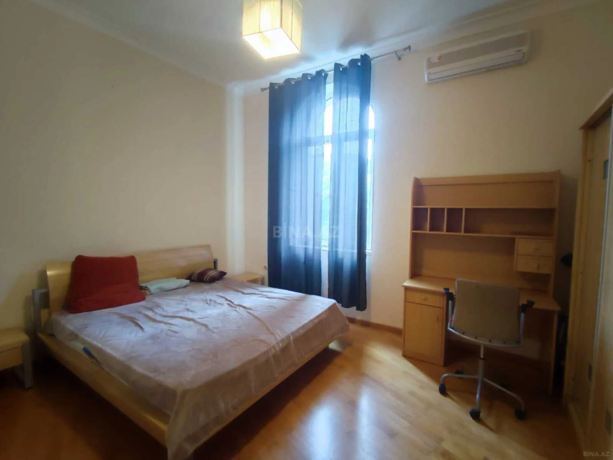 Kirayə verilir 3 otaqlı mənzil 115 m²