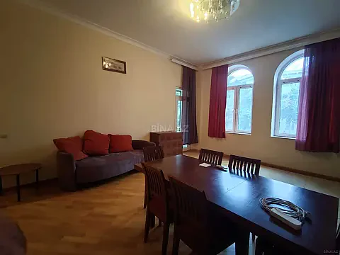 Kirayə verilir 3 otaqlı mənzil 115 m²