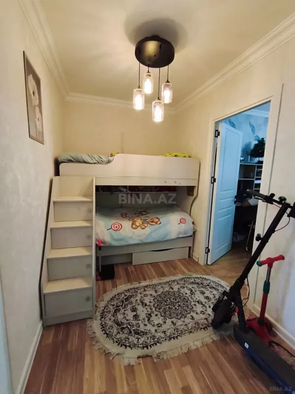 Satılır 2 otaqlı mənzil 65 m²