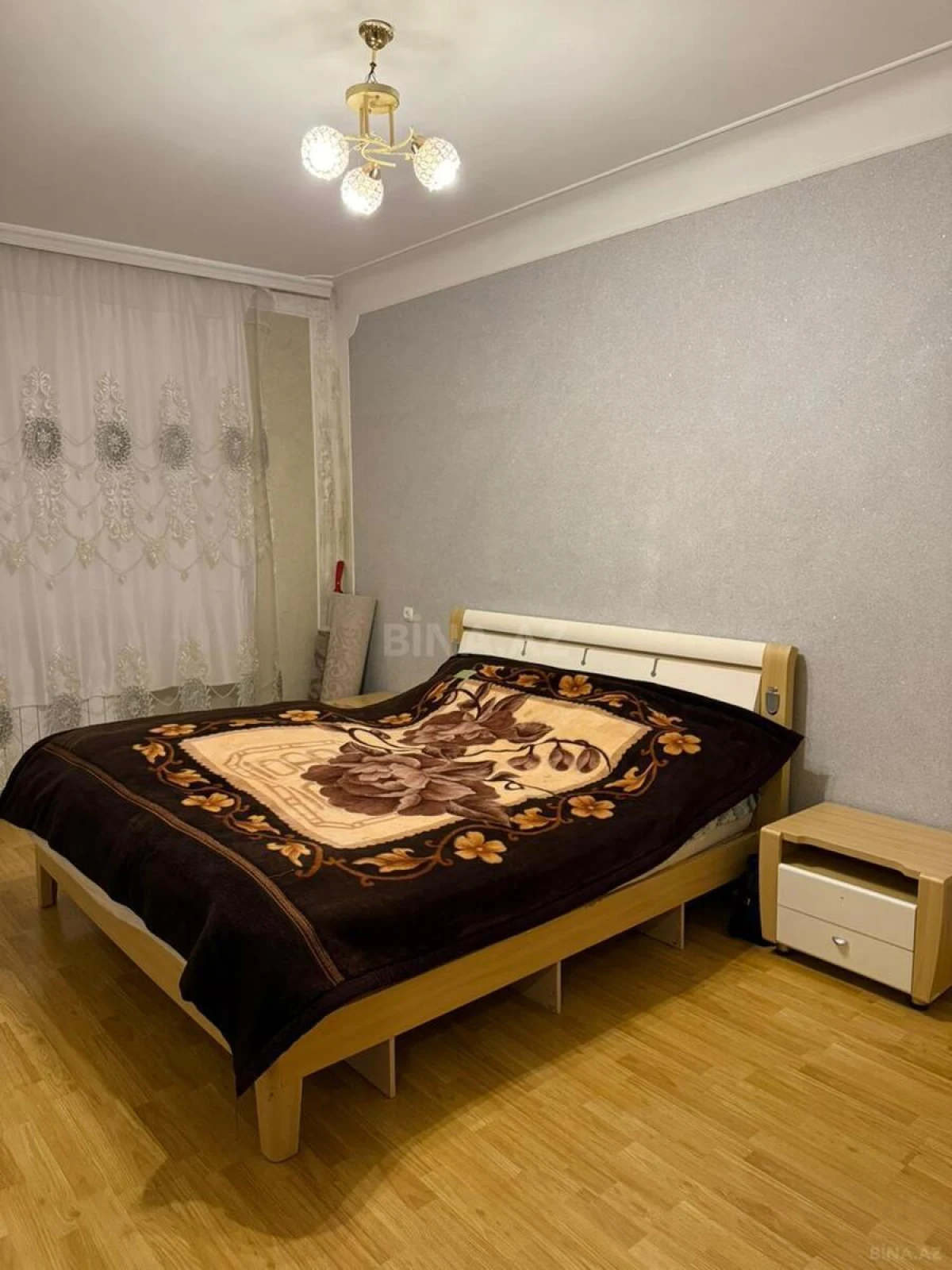 Satılır 2 otaqlı mənzil 65 m²