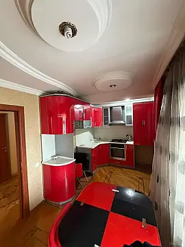 Satılır 2 otaqlı mənzil 76 m²