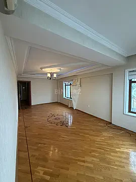 Satılır 2 otaqlı mənzil 76 m²