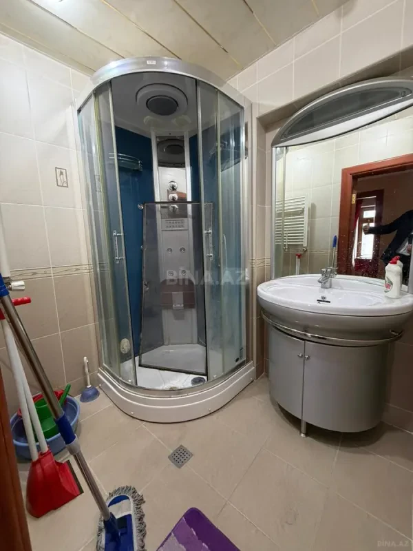 Satılır 2 otaqlı mənzil 76 m²