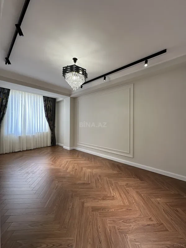 Satılır 2 otaqlı mənzil 77 m²